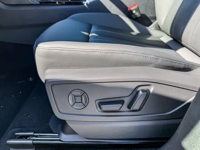 Thumbnail: 2025 Audi Q5 - 21