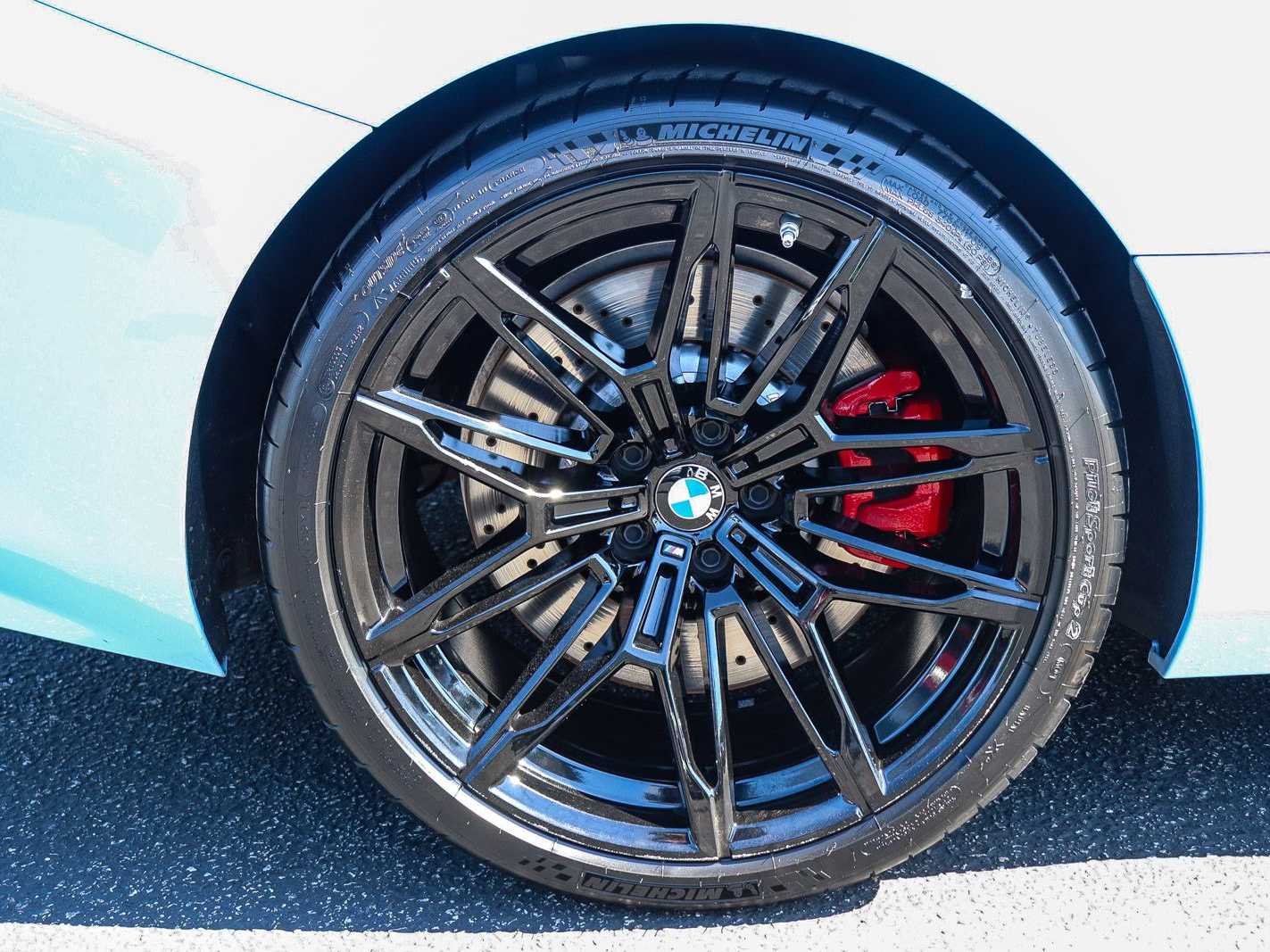 Thumbnail: 2024 BMW M2 - 10