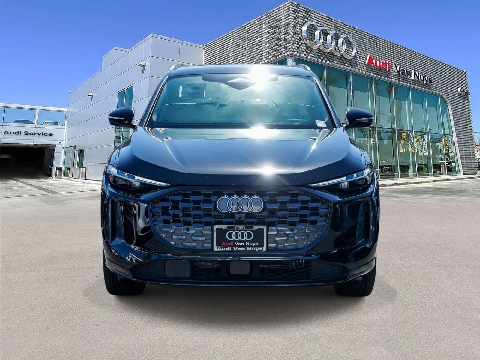 Thumbnail: 2025 Audi Q5 - 6