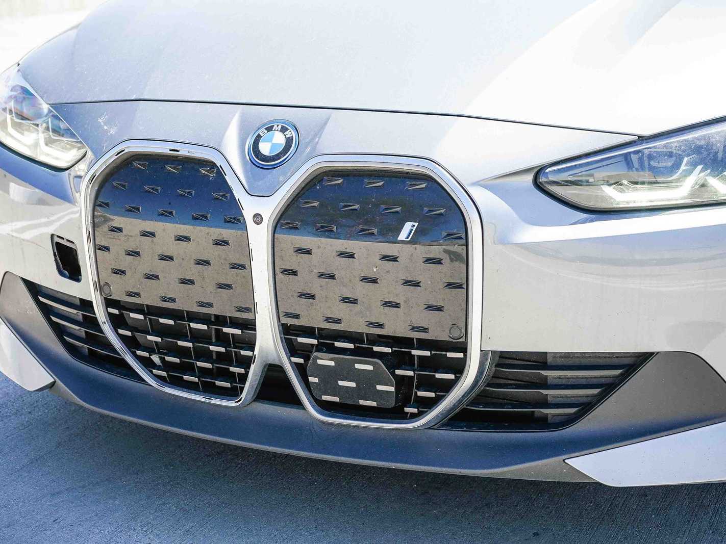 Thumbnail: 2024 BMW i4 - 8