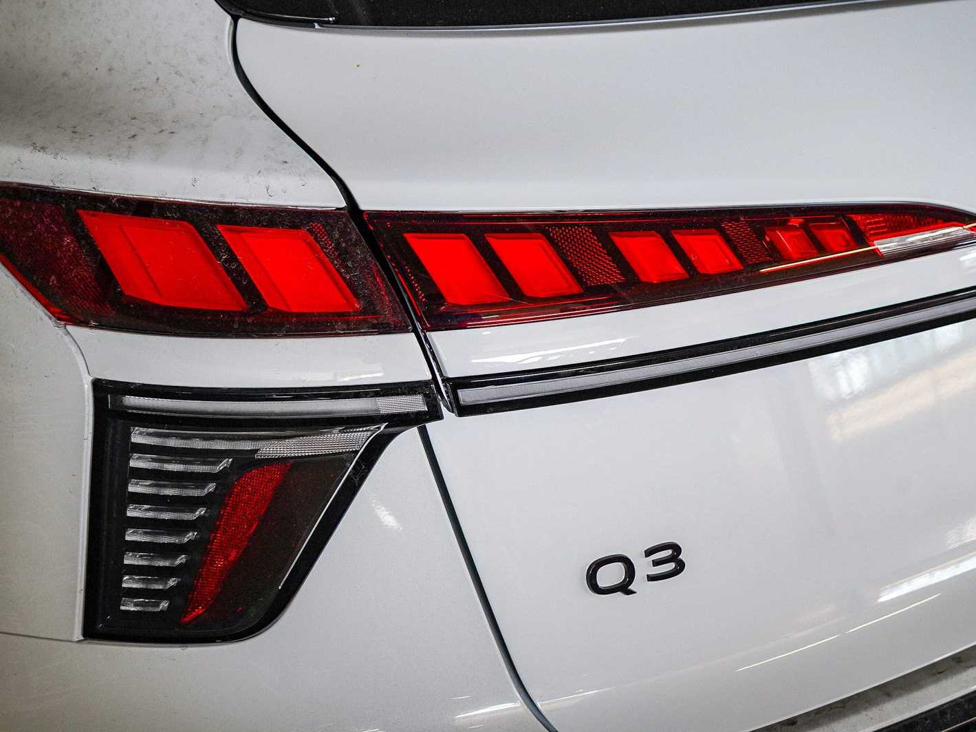 Thumbnail: 2026 Audi Q3 - 7