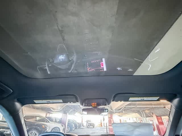 Thumbnail: 2026 Audi e-tron GT - 16