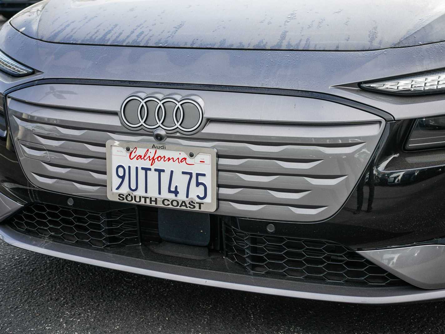 Thumbnail: 2025 Audi e-tron - 8