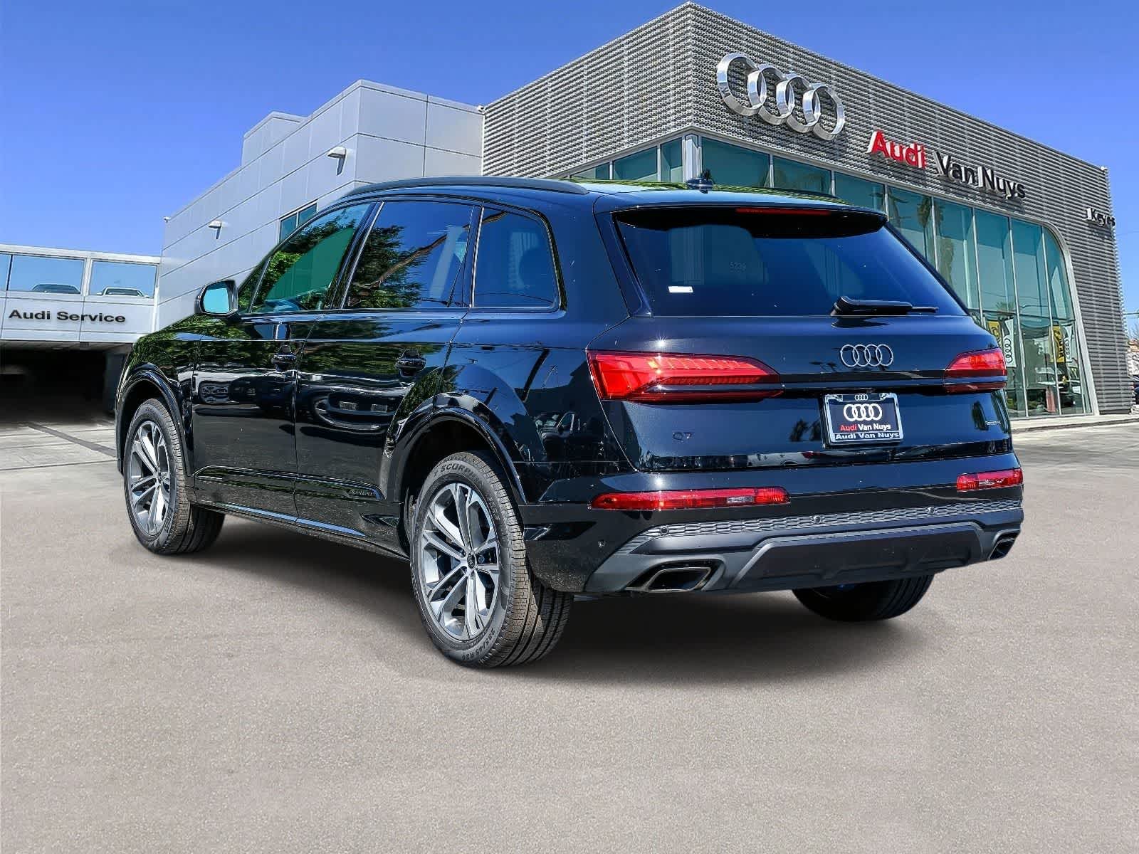 Thumbnail: 2026 Audi Q7 - 2