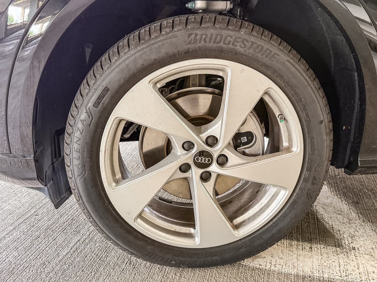 Thumbnail: 2025 Audi Q5 - 9