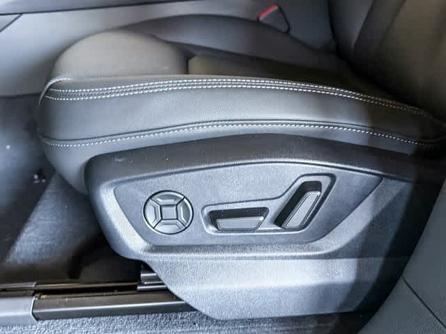 Thumbnail: 2025 Audi Q7 - 21