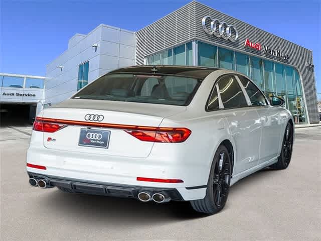 Thumbnail: 2025 Audi S8 - 4
