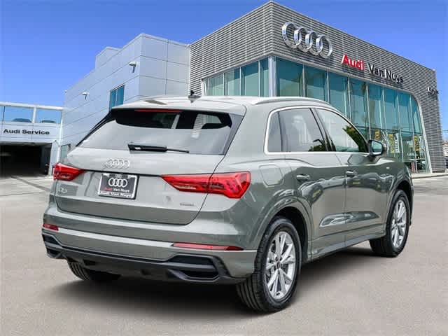 2022 Audi Q3 S line Premium photo 4