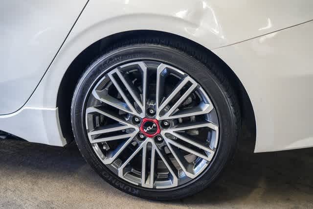 Thumbnail: 2023 Kia Forte - 10