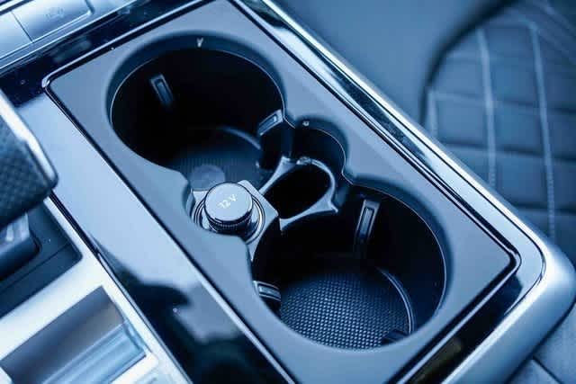 Thumbnail: 2025 Audi SQ7 - 23