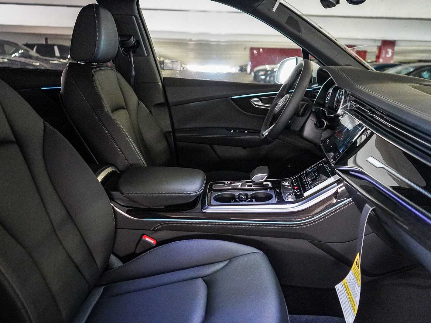 Thumbnail: 2026 Audi Q7 - 17