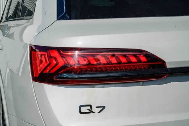 Thumbnail: 2022 Audi Q7 - 9