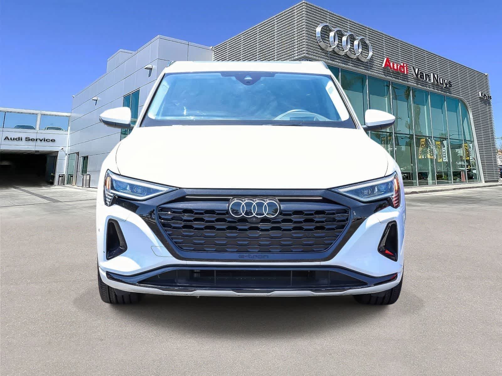 Thumbnail: 2024 Audi Q8 e-tron - 6