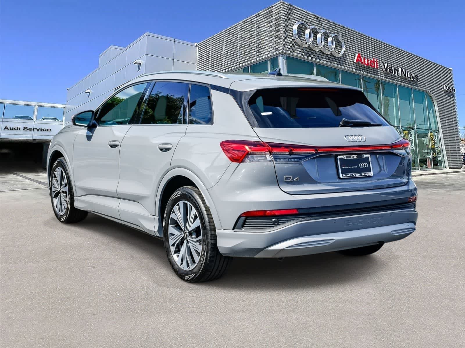 Thumbnail: 2023 Audi Q4 e-tron - 2