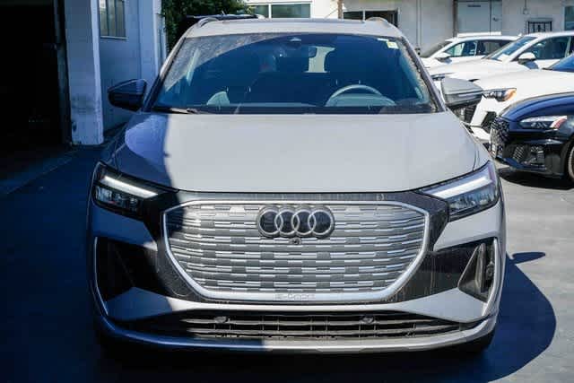 Thumbnail: 2023 Audi Q4 e-tron - 6