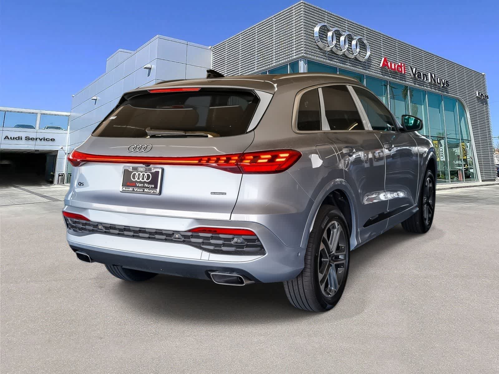 Thumbnail: 2026 Audi Q5 - 4