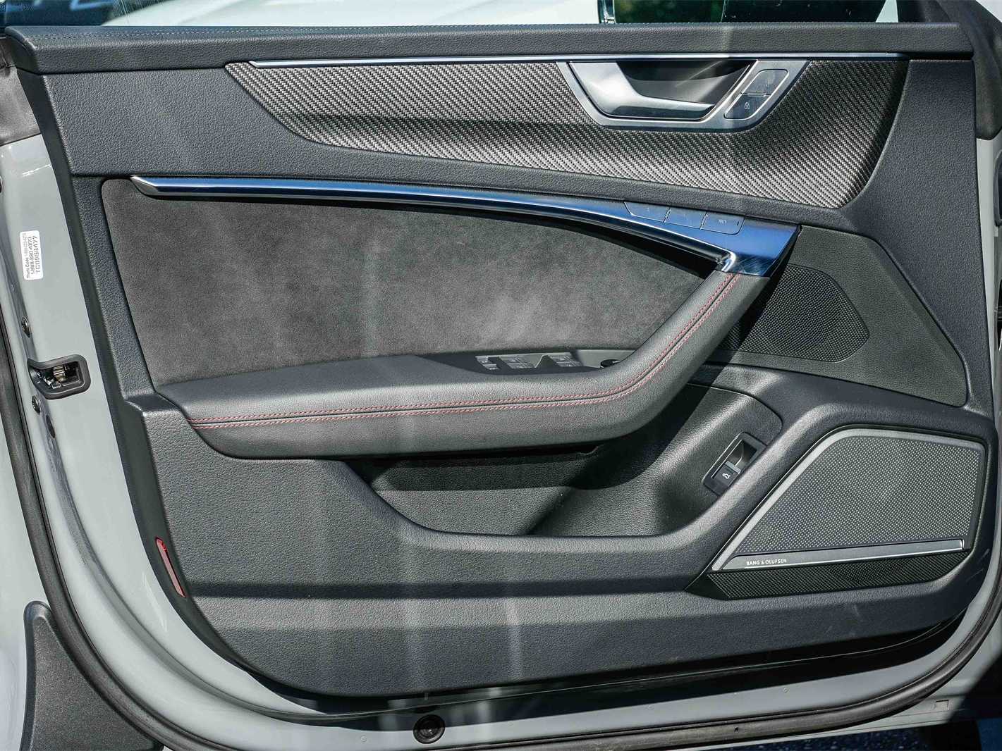 Thumbnail: 2022 Audi RS 7 - 19