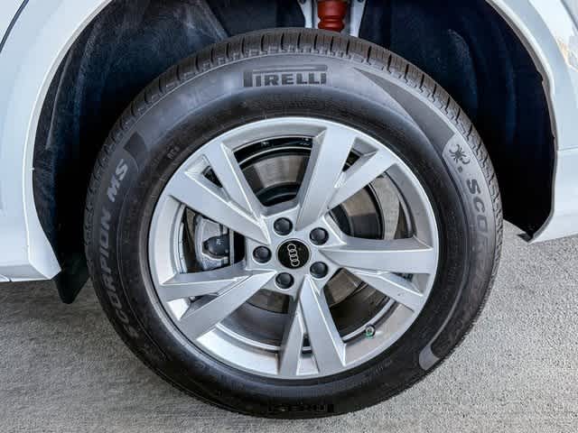 Thumbnail: 2025 Audi Q5 - 8