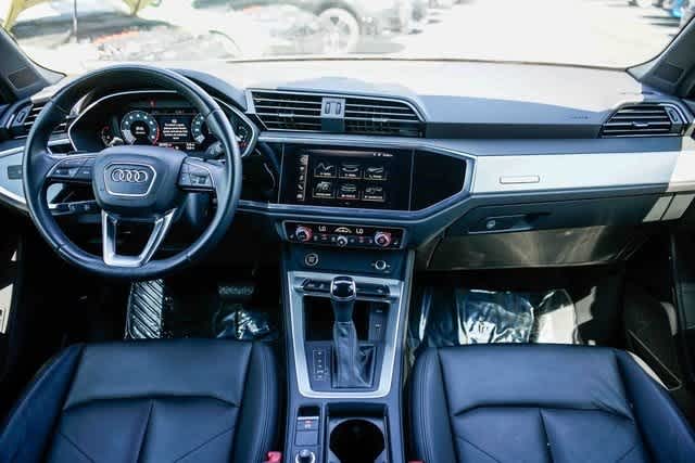 Thumbnail: 2021 Audi Q3 - 12