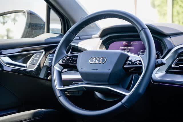 Thumbnail: 2023 Audi Q4 e-tron - 15