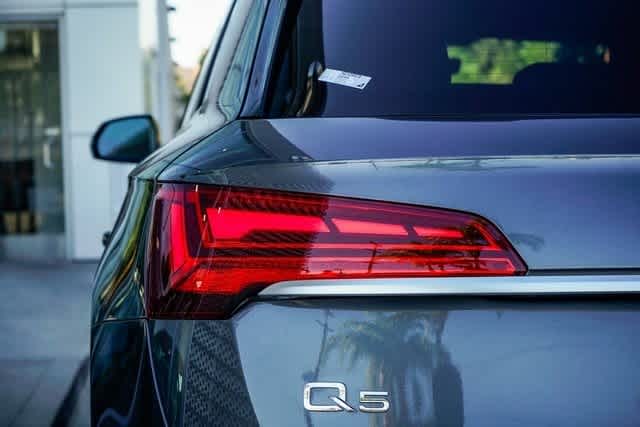 Thumbnail: 2022 Audi Q5 - 9
