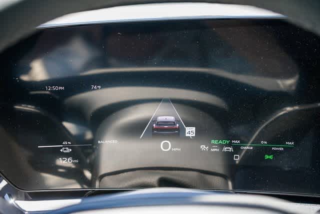 Thumbnail: 2025 Audi Q6 e-tron - 23