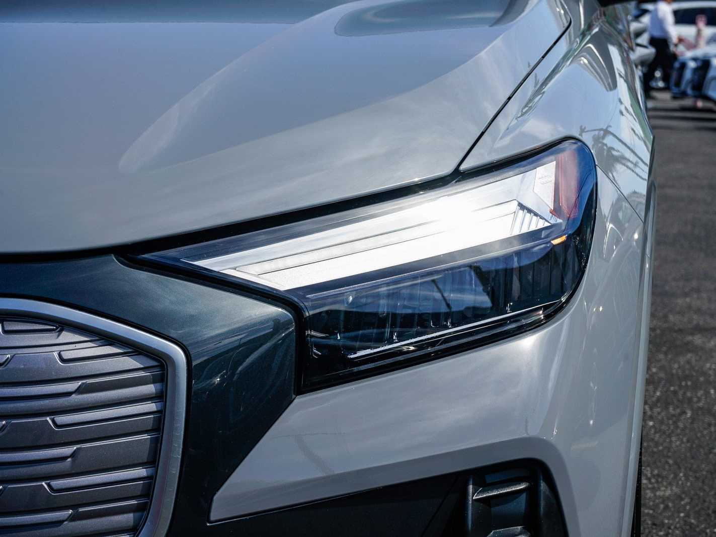 Thumbnail: 2023 Audi Q4 e-tron - 7