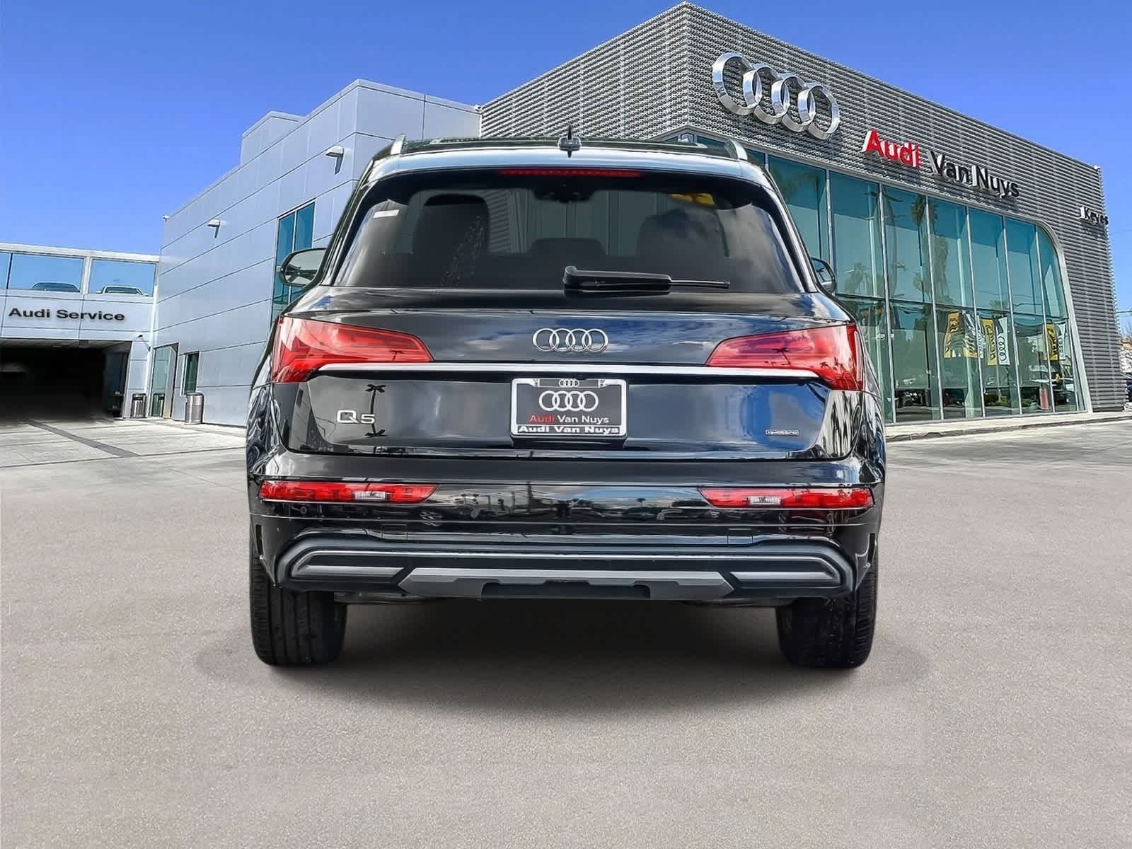 Thumbnail: 2023 Audi Q5 - 5