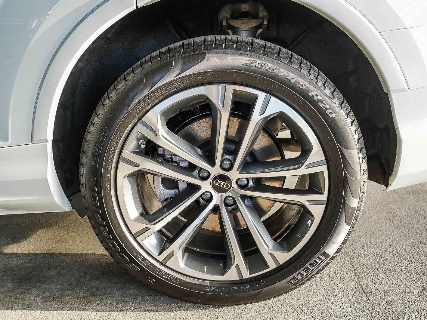 Thumbnail: 2026 Audi Q7 - 8