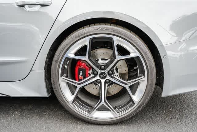 Thumbnail: 2025 Audi RS 7 - 16