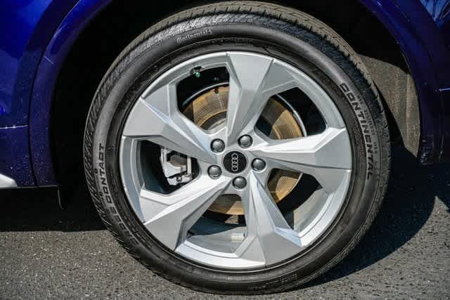 Thumbnail: 2021 Audi Q5 - 10