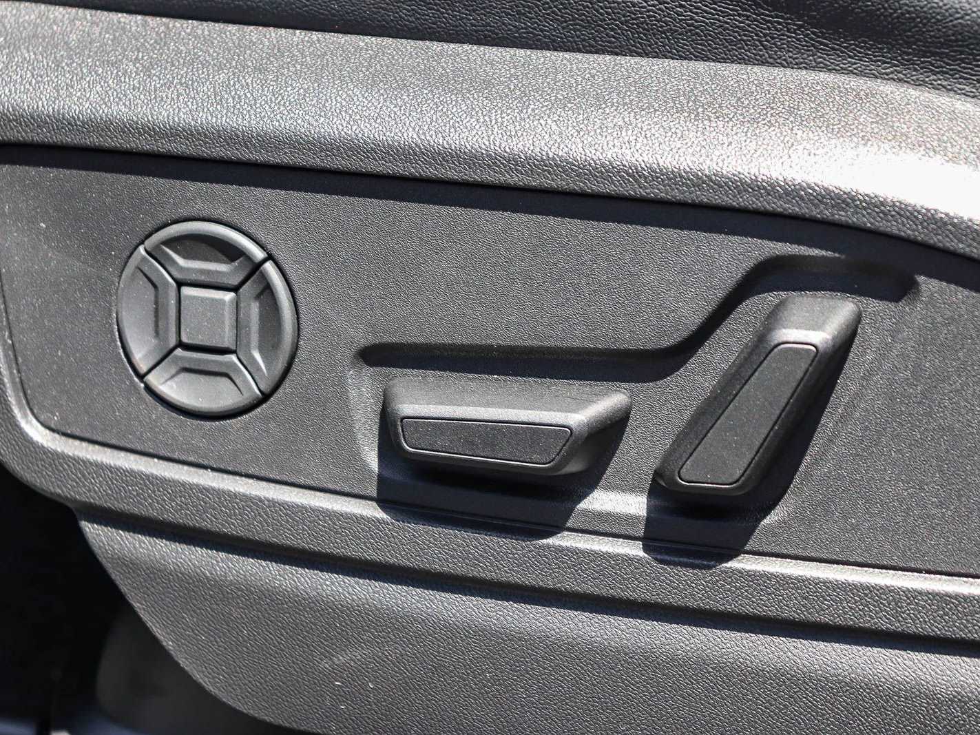 Thumbnail: 2026 Audi Q5 - 21