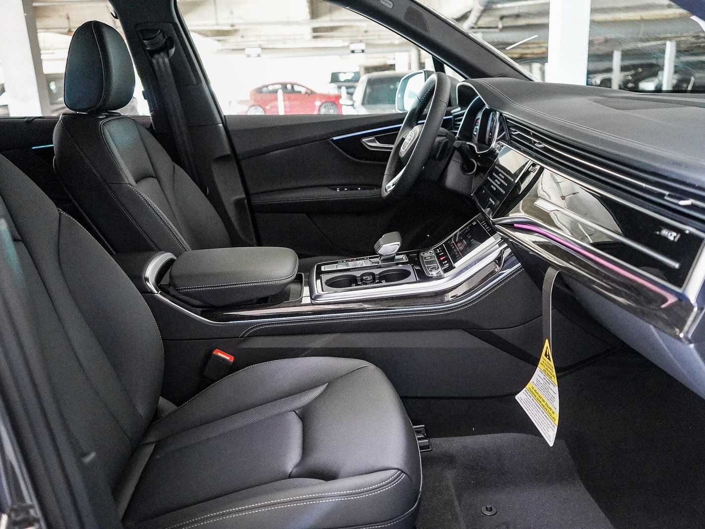 Thumbnail: 2026 Audi Q7 - 17