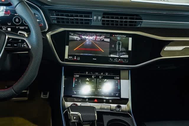 Thumbnail: 2025 Audi RS 7 - 13