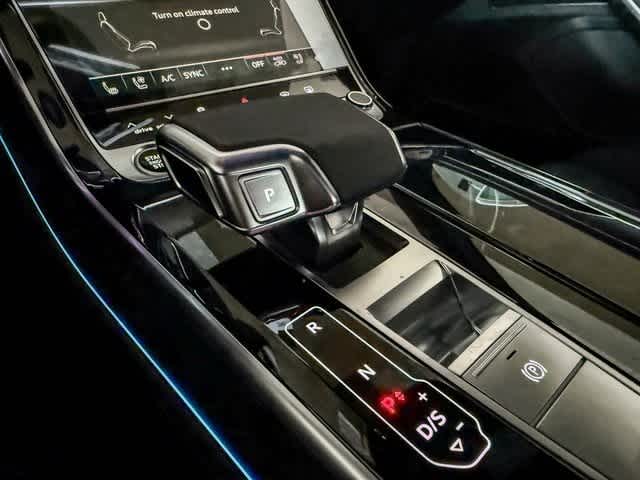 Thumbnail: 2025 Audi A8 - 24