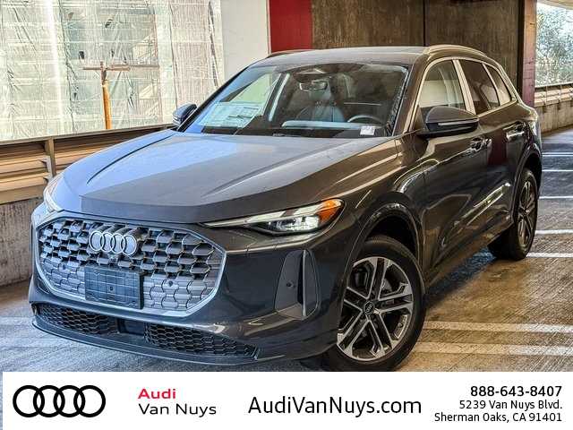 2025 Audi New Q5 Premium's photo