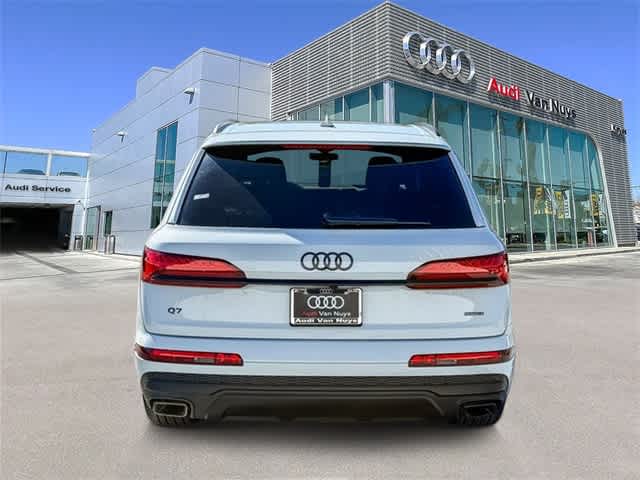 Thumbnail: 2026 Audi Q7 - 5