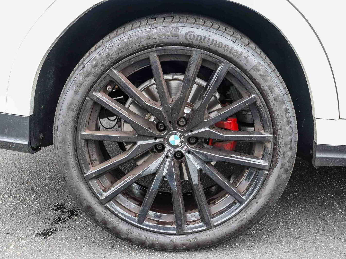 Thumbnail: 2022 BMW X6 - 9