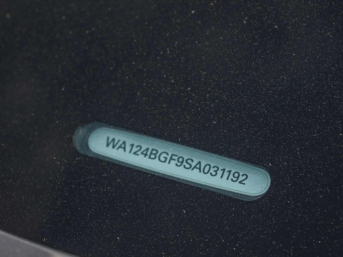 Thumbnail: 2025 Audi Q6 e-tron - 29