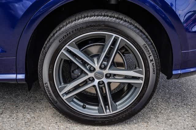 Thumbnail: 2020 Audi SQ5 - 11