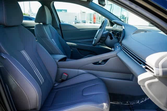 Thumbnail: 2023 Hyundai Elantra - 15