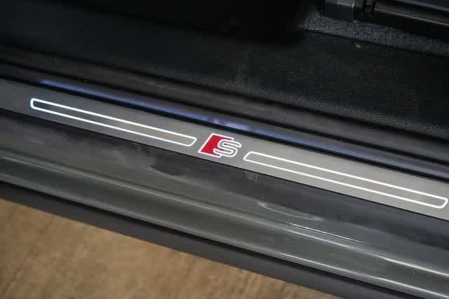 Thumbnail: 2025 Audi Q3 - 30