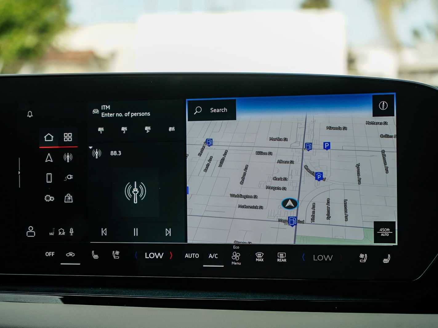 Thumbnail: 2025 Audi Q6 e-tron - 14