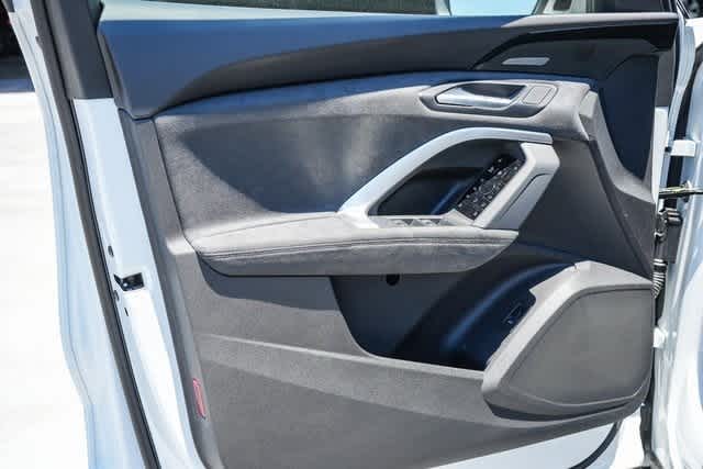 Thumbnail: 2025 Audi SQ5 - 30