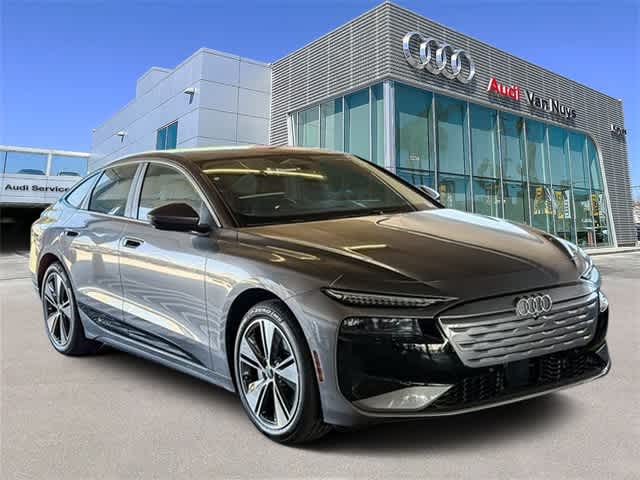 Thumbnail: 2025 Audi e-tron S - 3