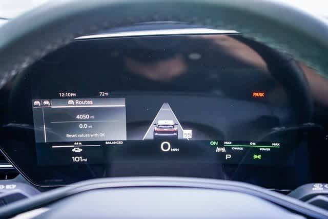 Thumbnail: 2025 Audi Q6 e-tron - 24