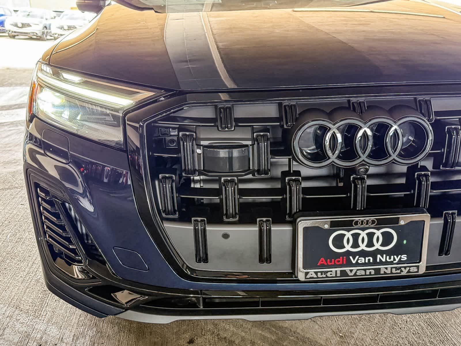 Thumbnail: 2026 Audi Q7 - 11