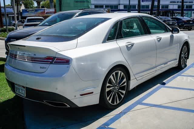 Thumbnail: 2019 Lincoln MKZ - 4