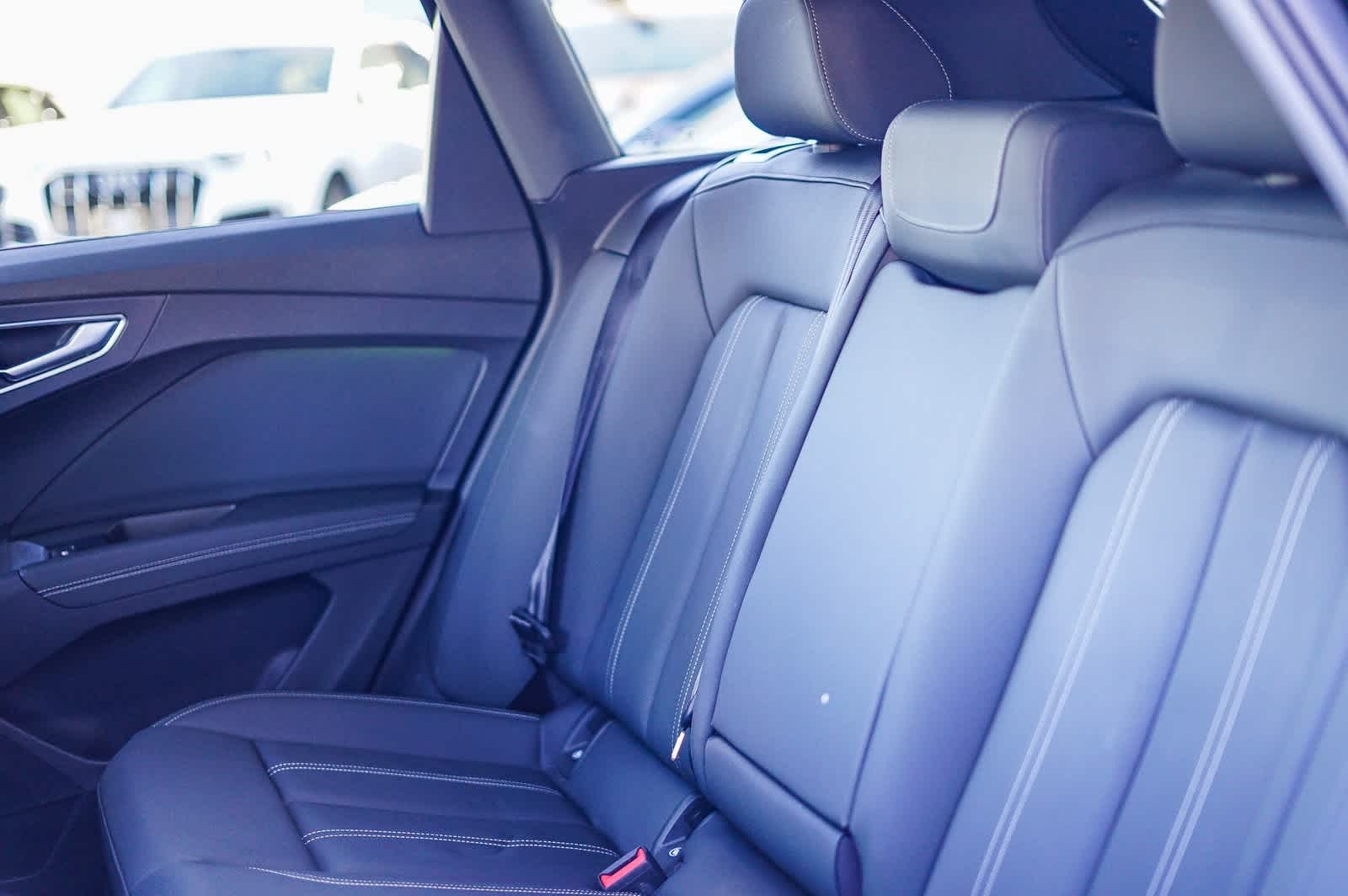 Thumbnail: 2024 Audi Q4 e-tron - 20