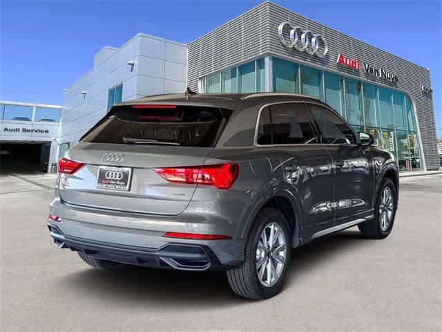 Thumbnail: 2025 Audi Q3 - 4